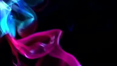 绚丽紫色蓝色渐变烟雾火苗唯美浪漫彩带背景视频的预览图
